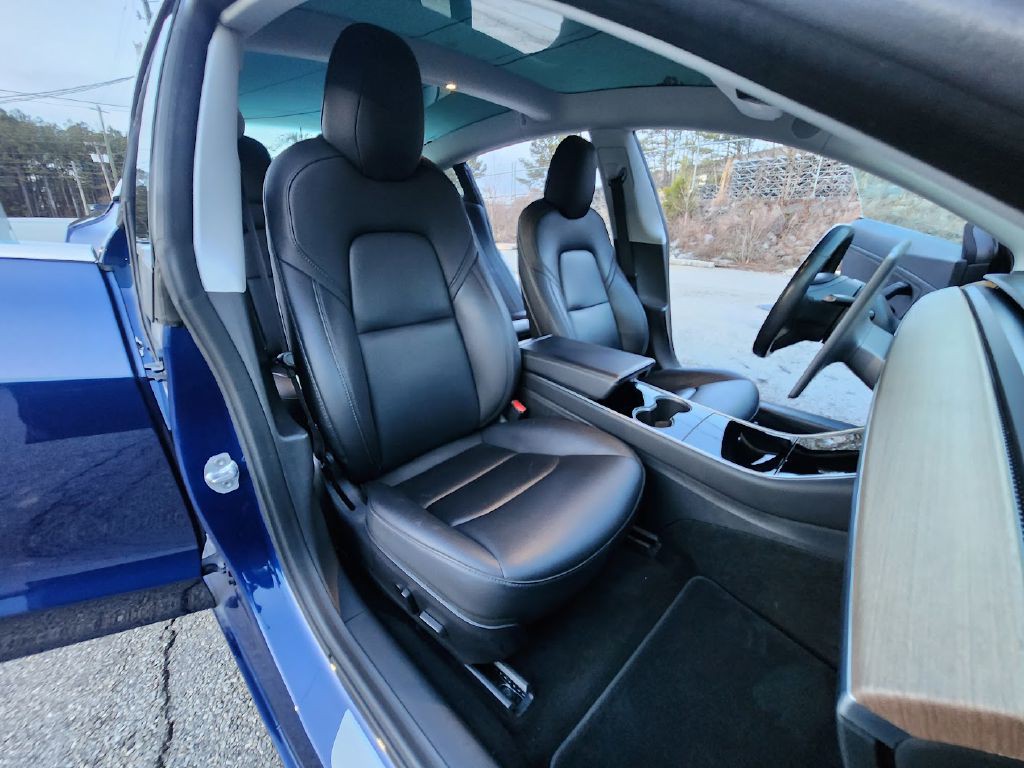 2018 Tesla Model 3 Image 26