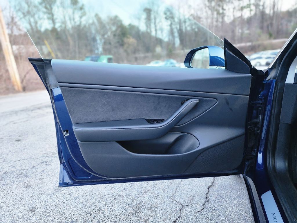 2018 Tesla Model 3 Image 31