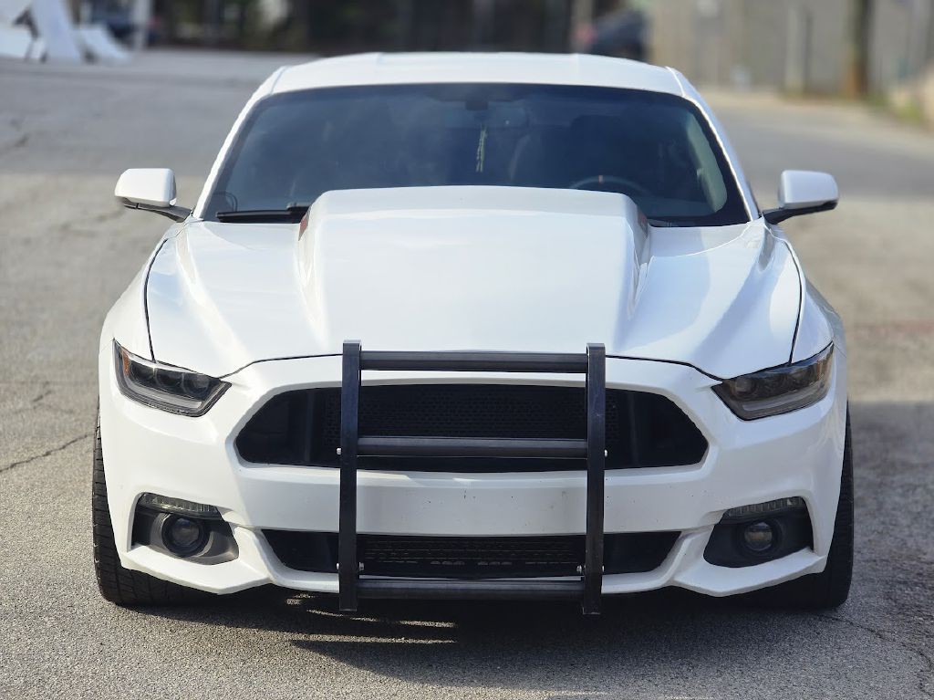 2017 Ford Mustang Image 15