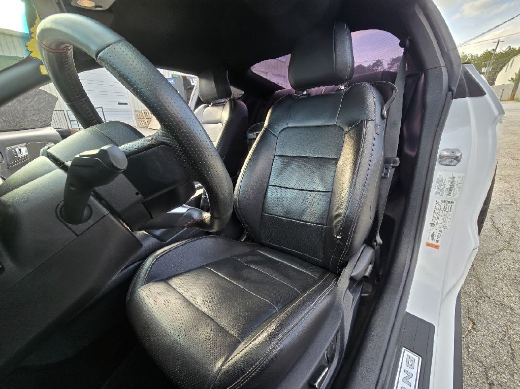 2017 Ford Mustang Image 33