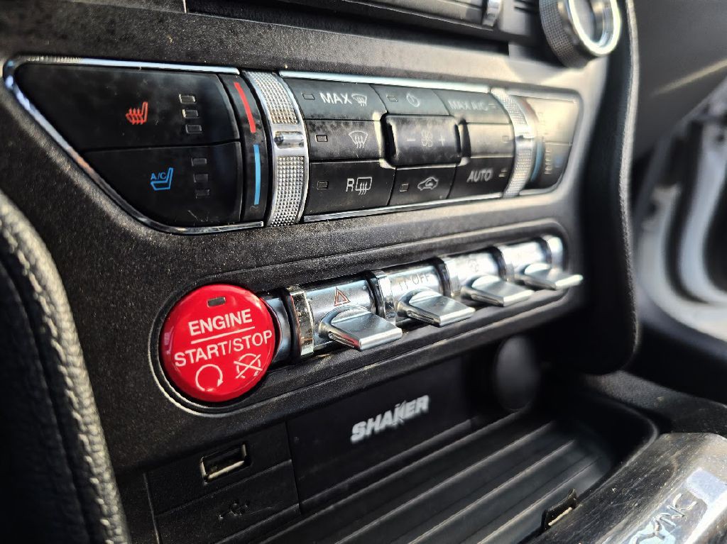 2017 Ford Mustang Image 37