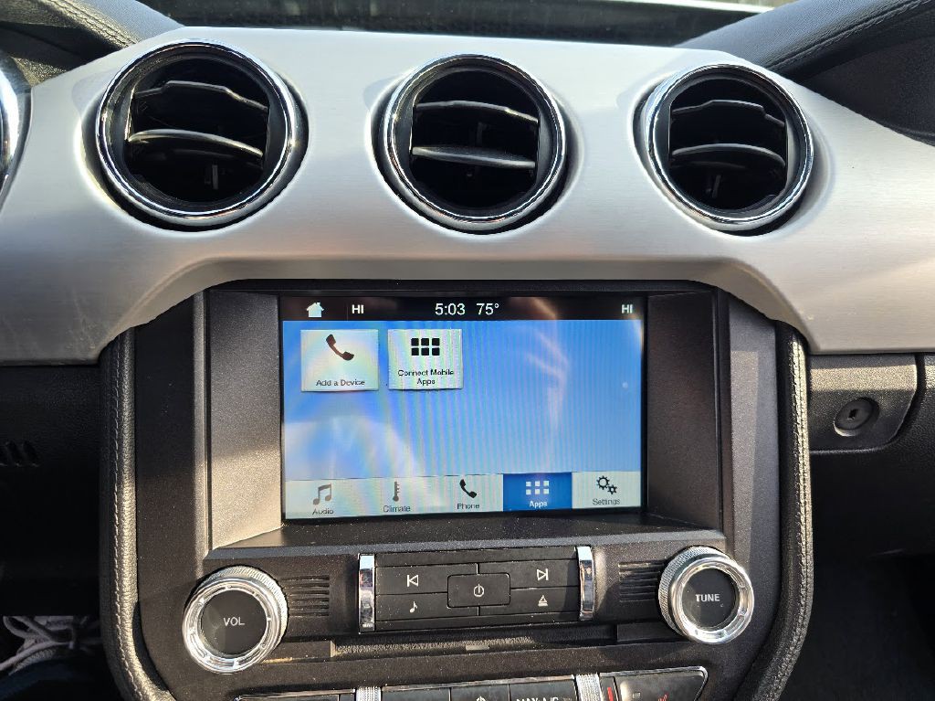 2017 Ford Mustang Image 39