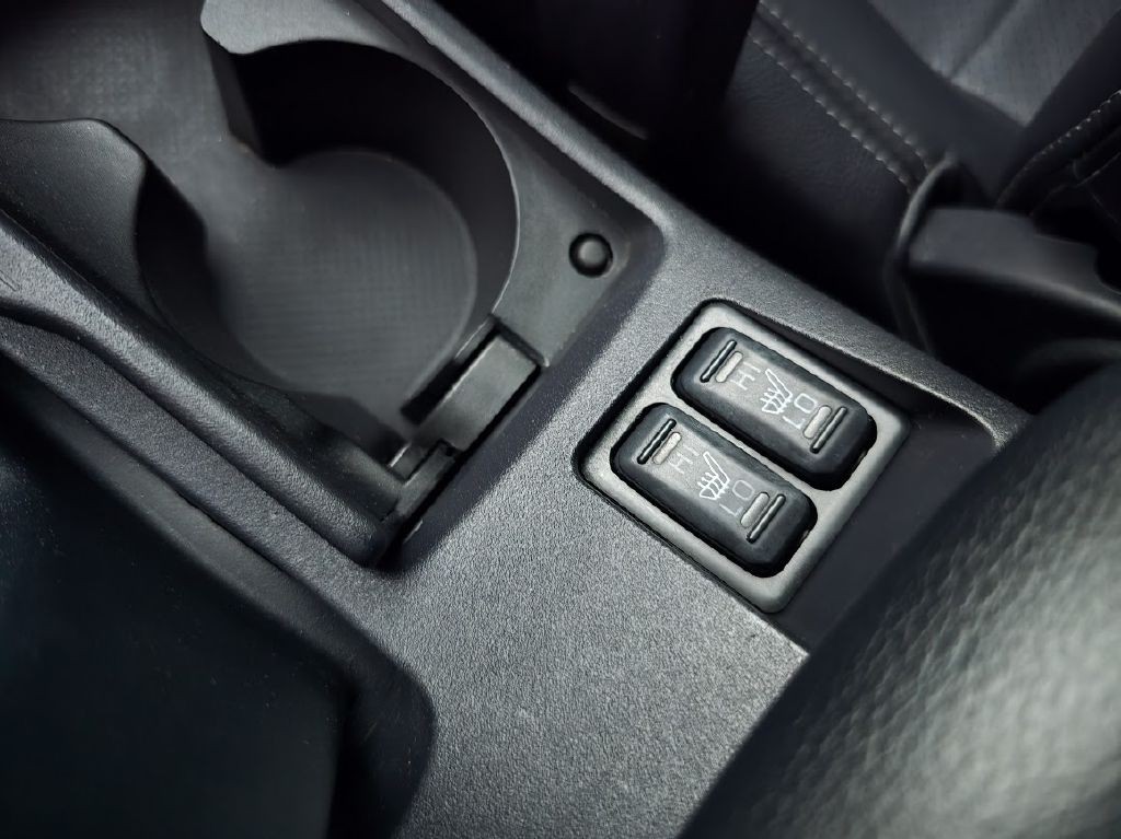 2013 Mitsubishi Lancer Image 32