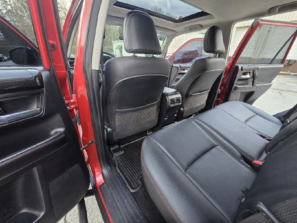 2016 Toyota 4Runner Image 27