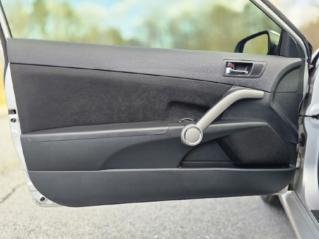 2010 Scion tC Image 16