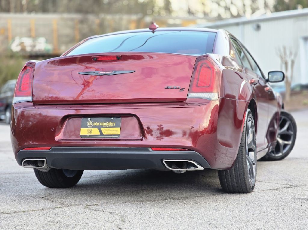 2020 Chrysler 300 Image 5