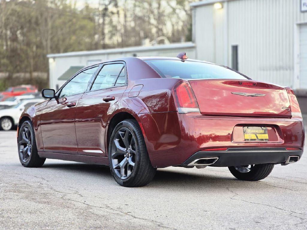 2020 Chrysler 300 Image 7