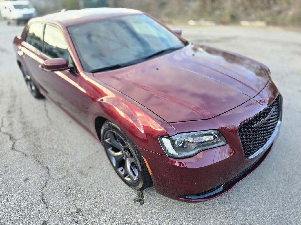 2020 Chrysler 300 Image 15