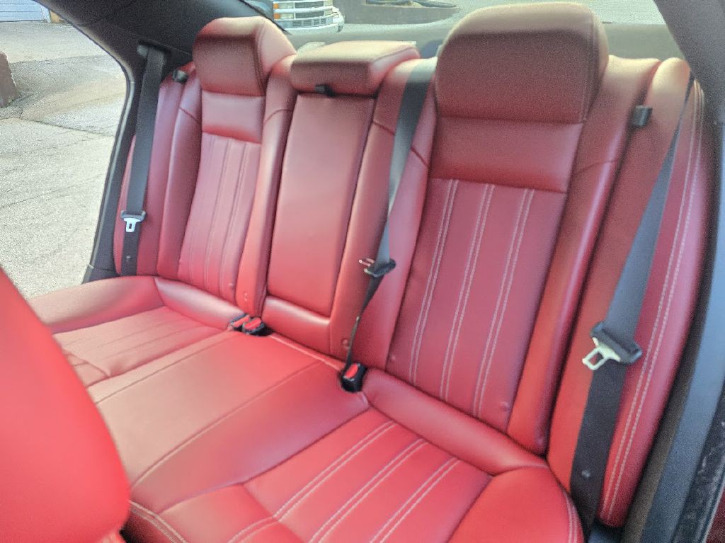 2020 Chrysler 300 Image 29