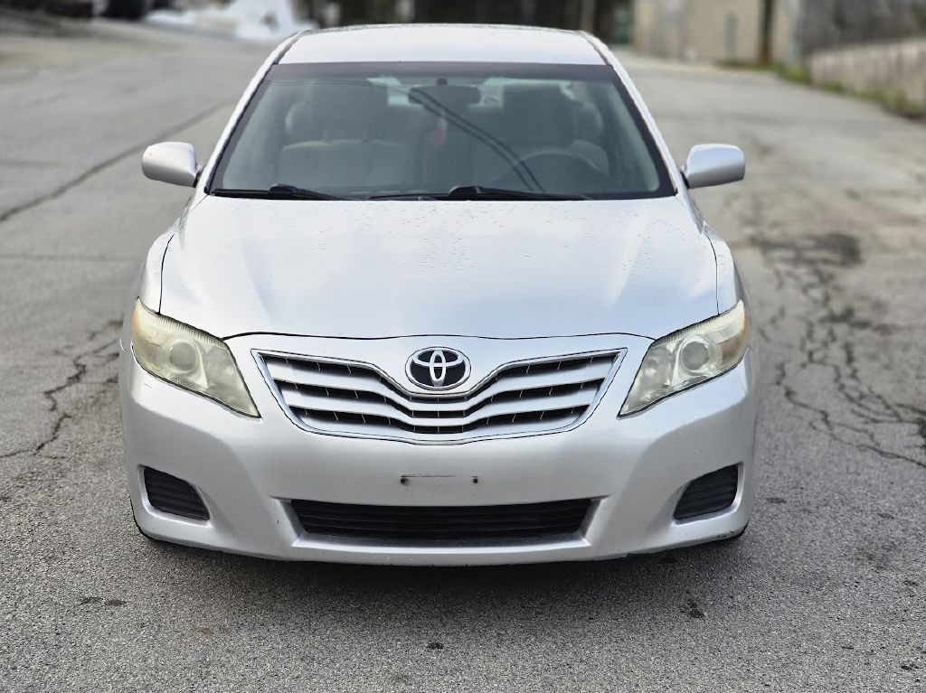 2011 Toyota Camry Image 13