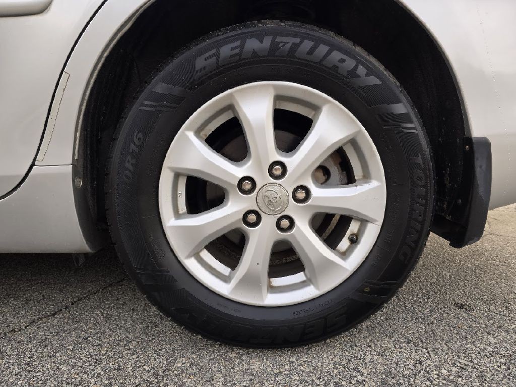 2011 Toyota Camry Image 15