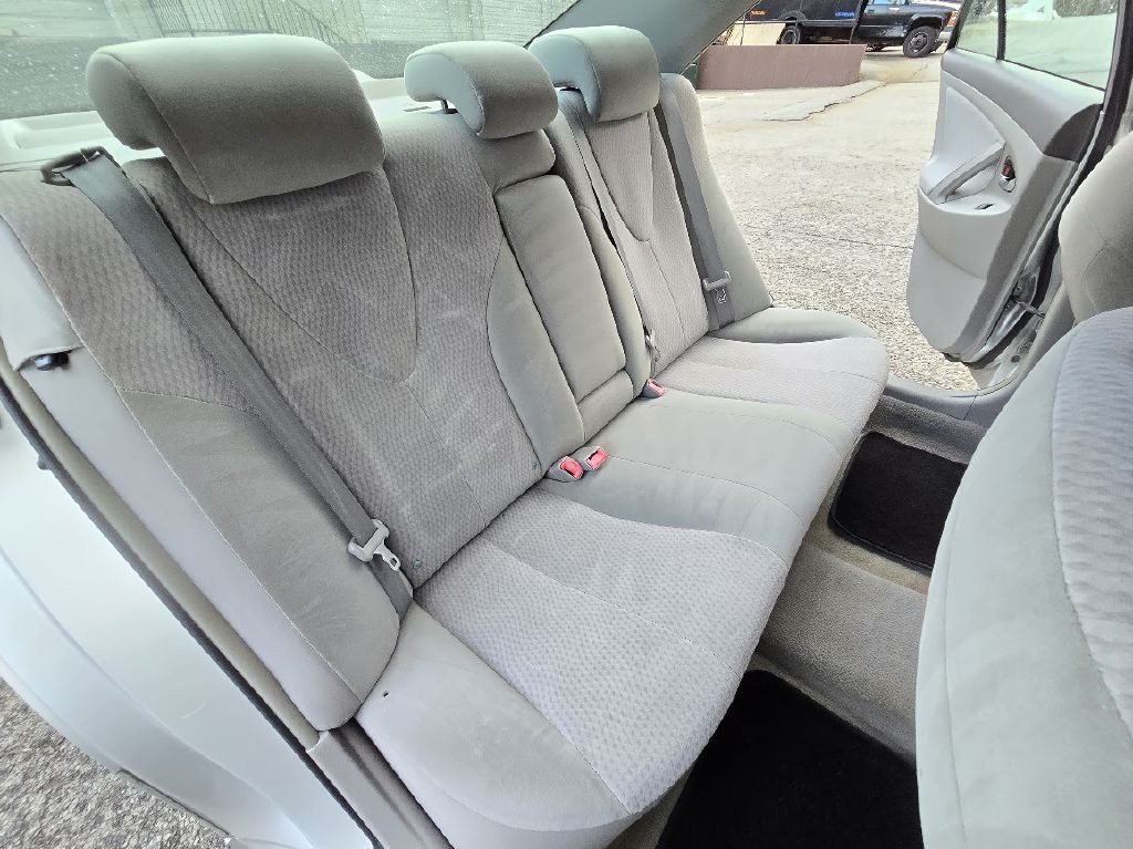 2011 Toyota Camry Image 21