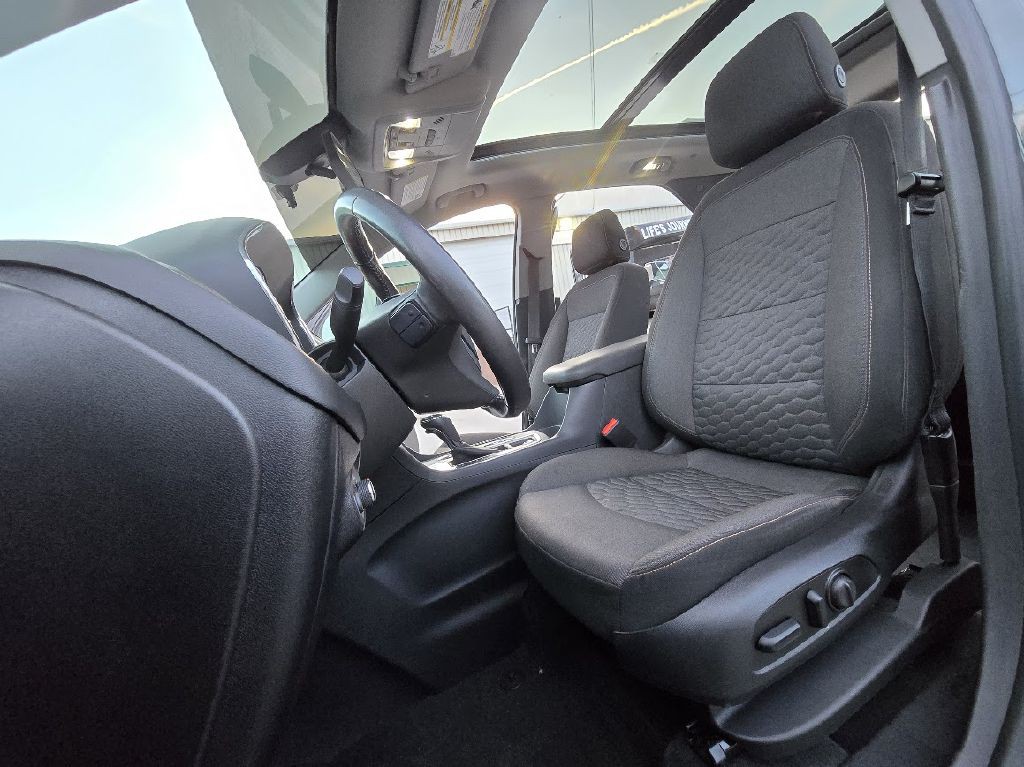 2018 Chevrolet Equinox Image 19