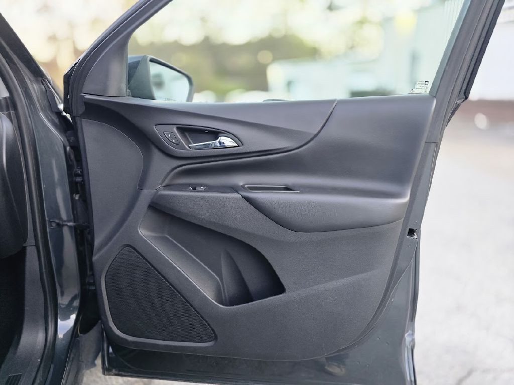 2018 Chevrolet Equinox Image 24