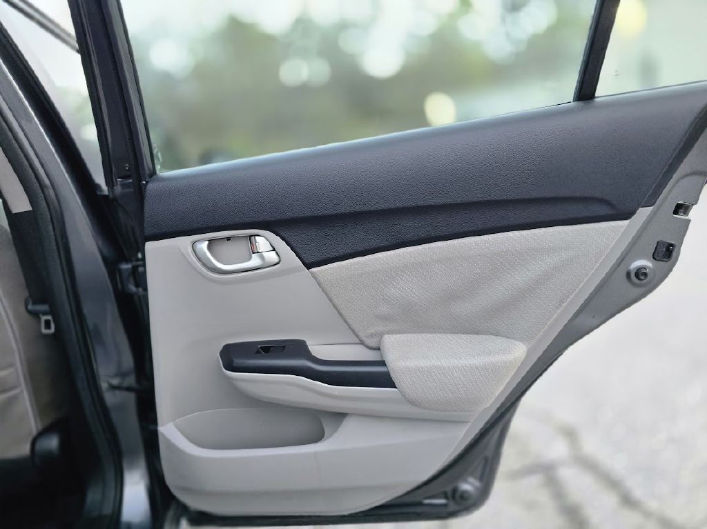 2013 Honda Civic Image 22