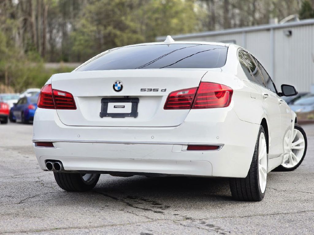 2014 BMW 5 Series Image 3