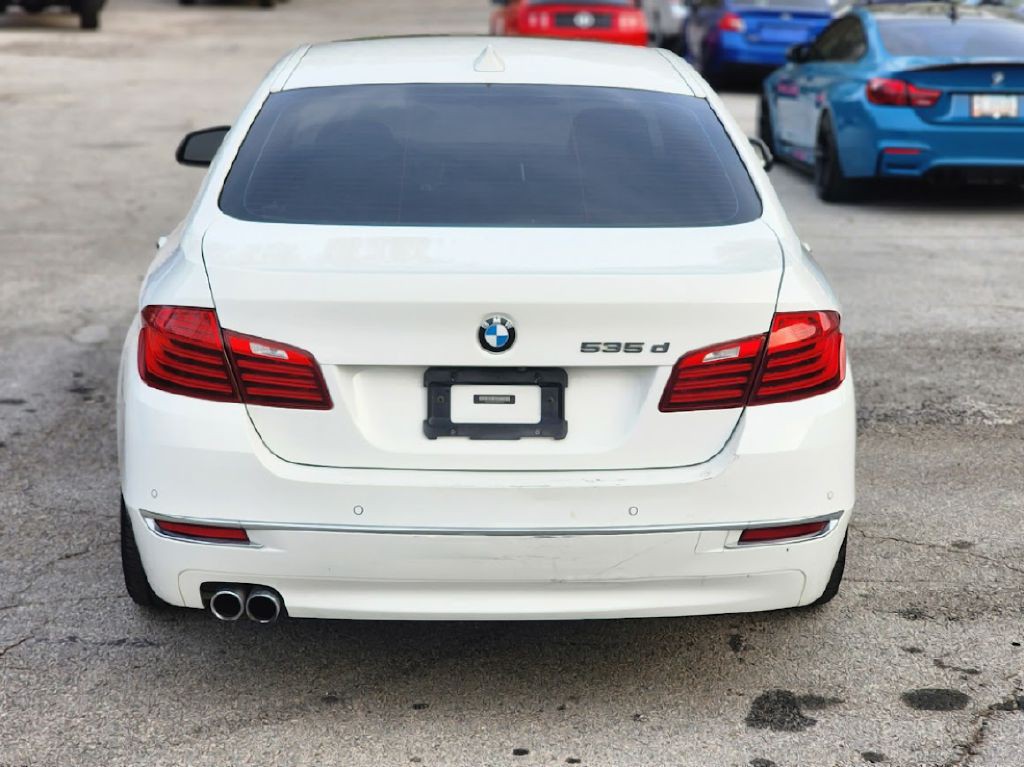 2014 BMW 5 Series Image 8