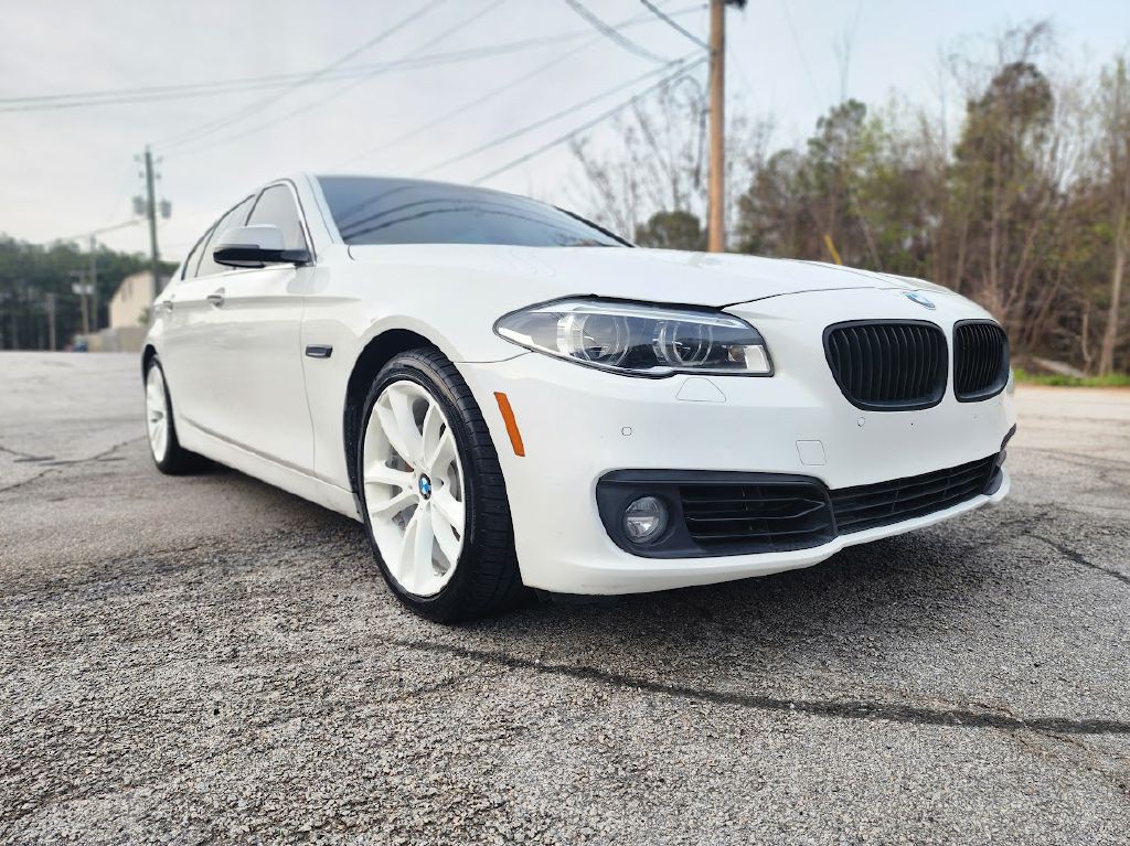 2014 BMW 5 Series Image 11