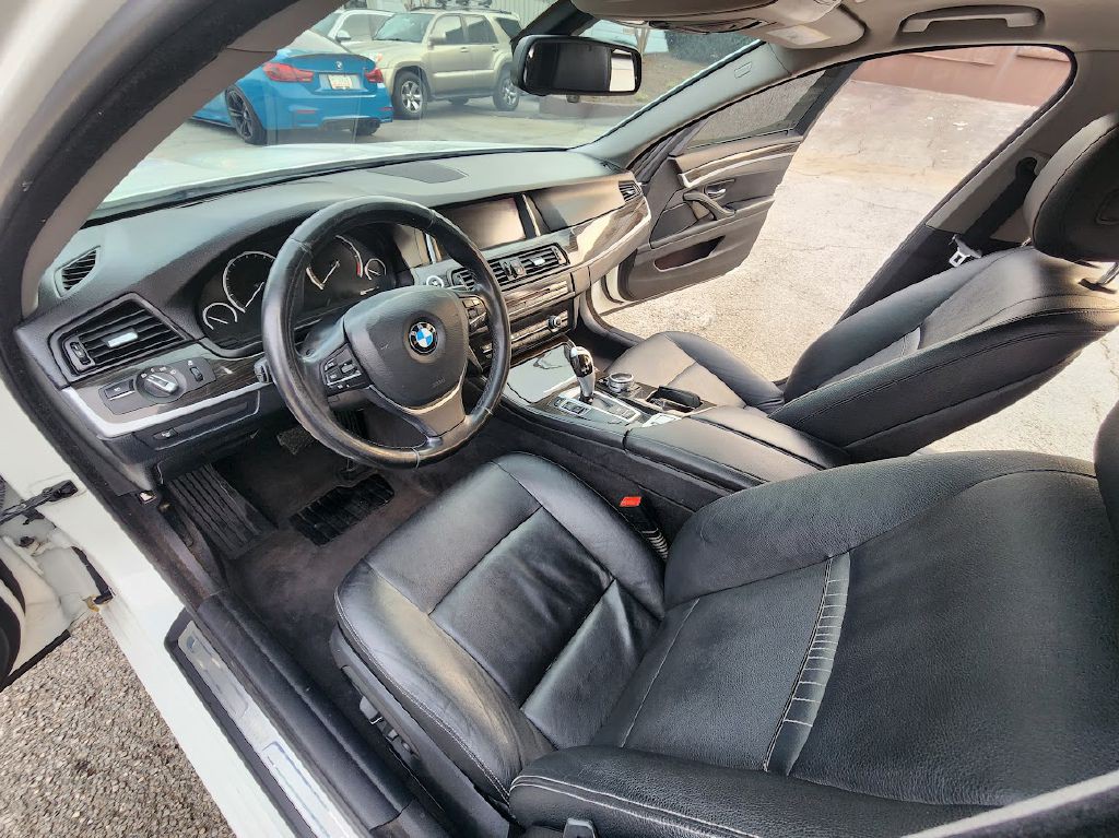 2014 BMW 5 Series Image 19