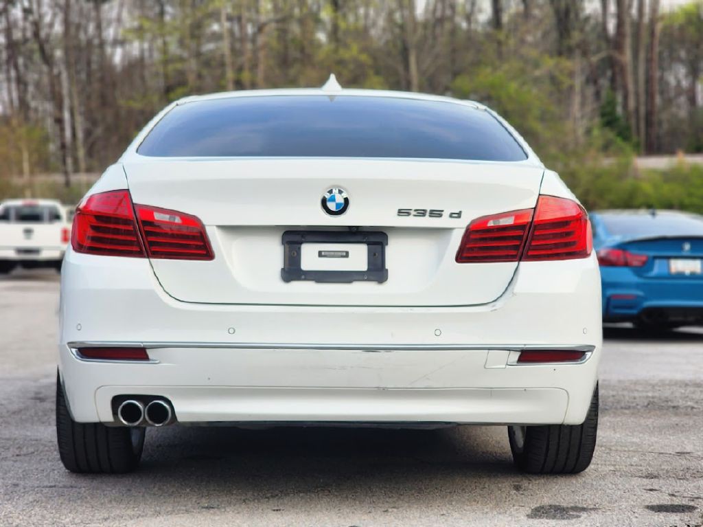 2014 BMW 5 Series Image 3
