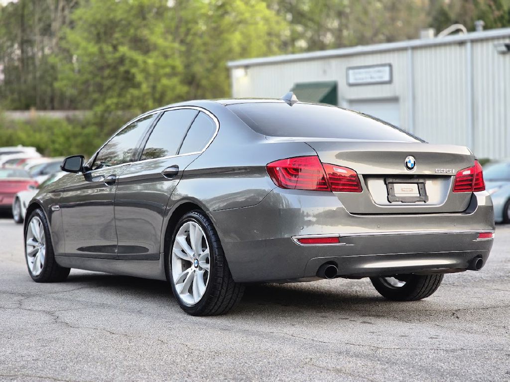 2014 BMW 5 Series Image 4