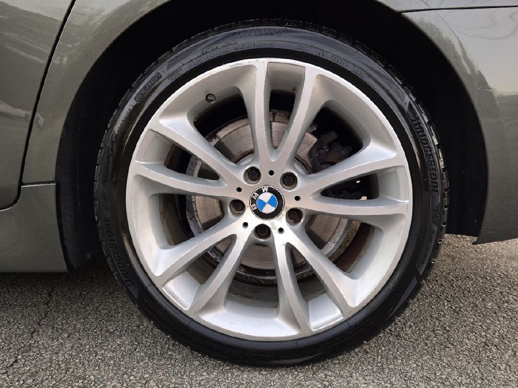 2014 BMW 5 Series Image 12