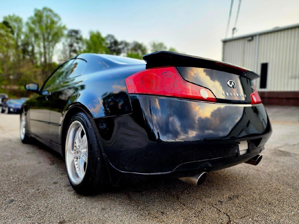 2004 INFINITI G35 Image 6