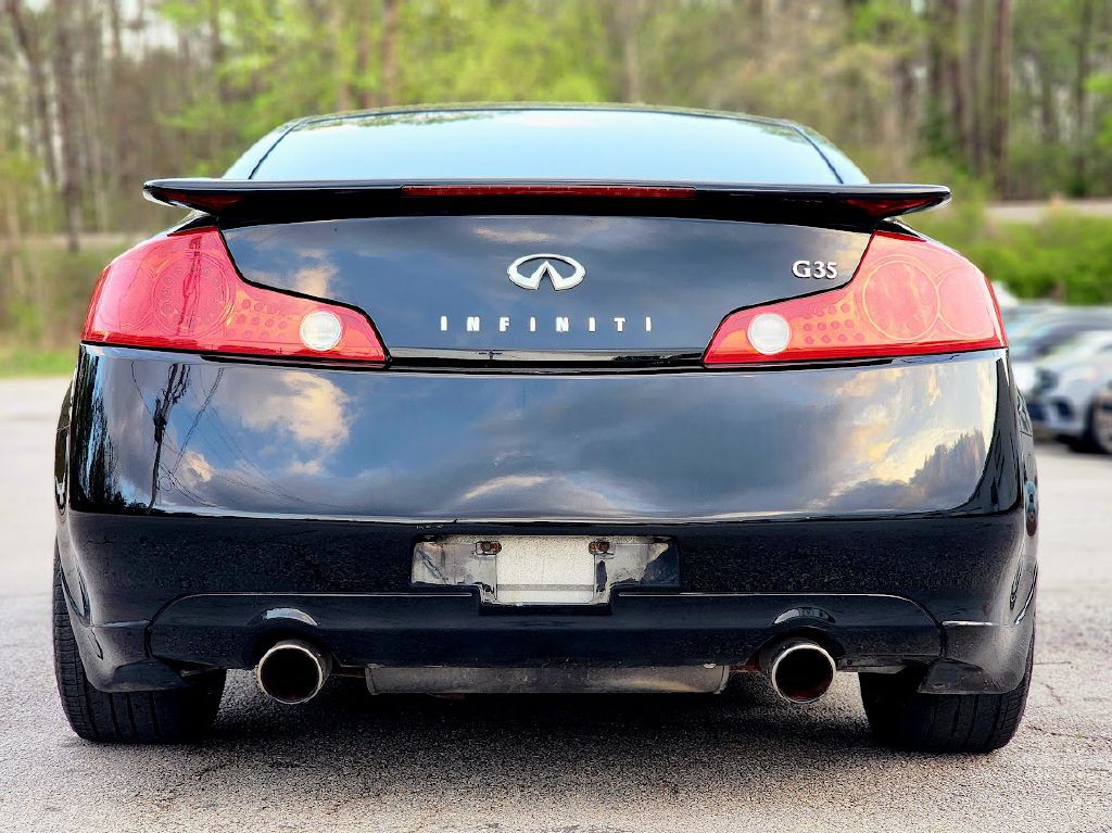 2004 INFINITI G35 Image 8