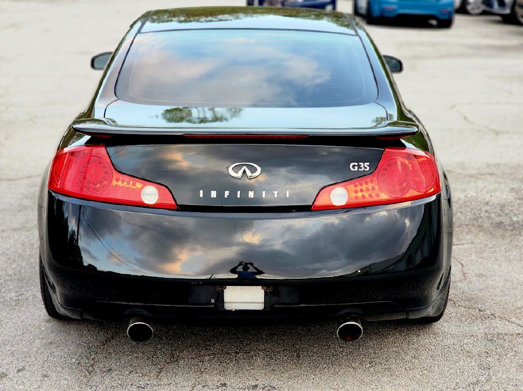 2004 INFINITI G35 Image 9