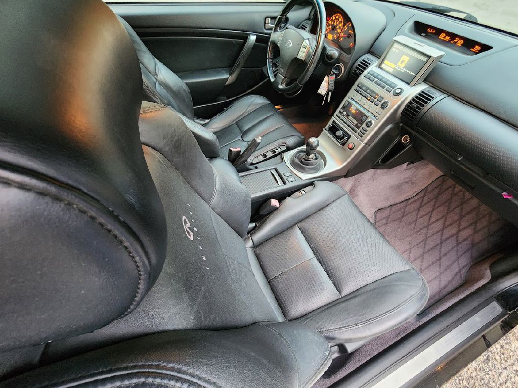 2004 INFINITI G35 Image 22