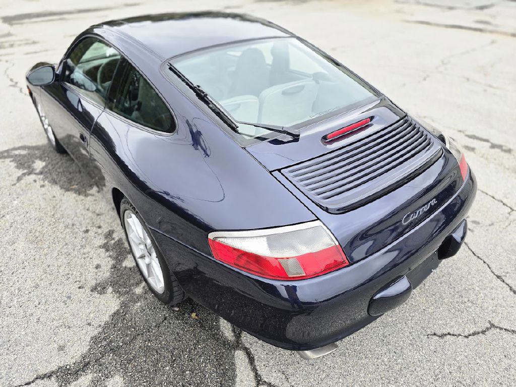 2002 Porsche 911 Image 6