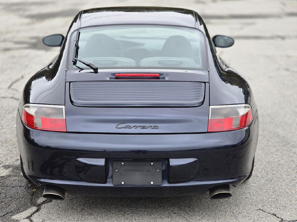 2002 Porsche 911 Image 8
