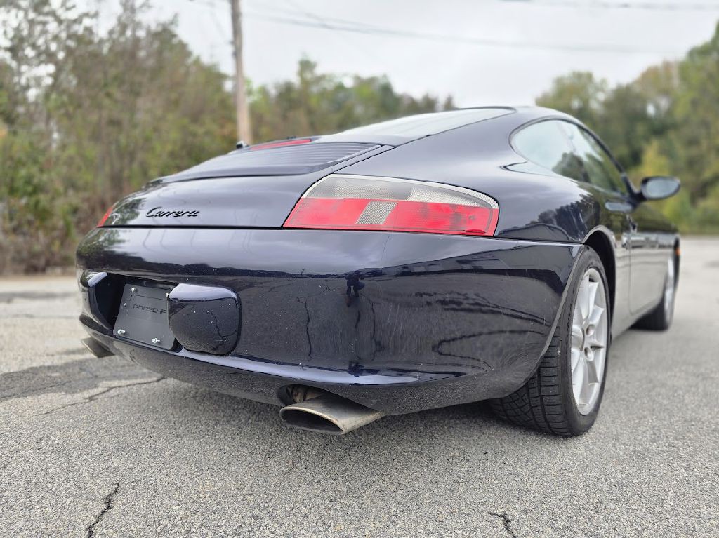 2002 Porsche 911 Image 10
