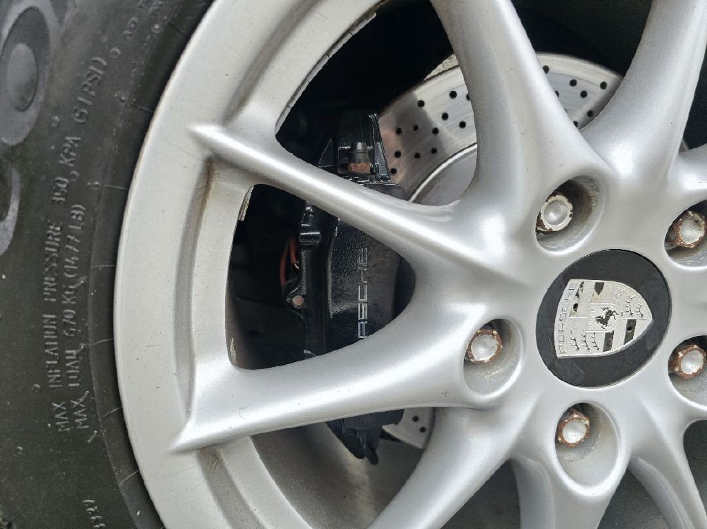 2002 Porsche 911 Image 17