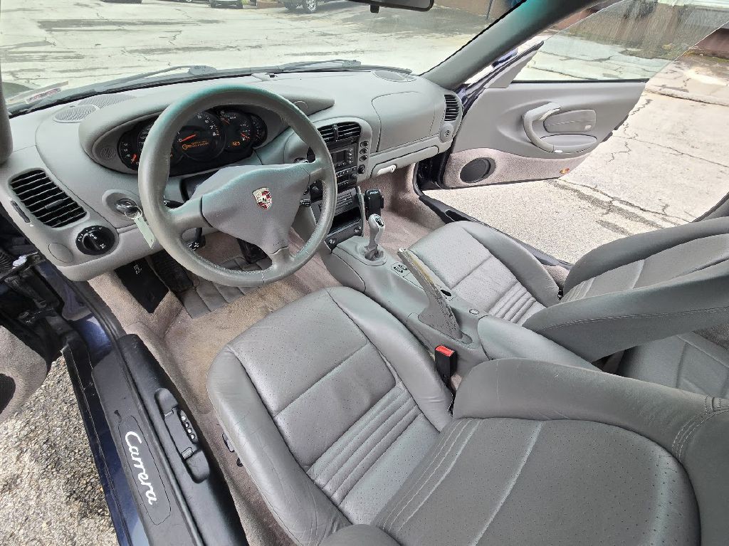 2002 Porsche 911 Image 21
