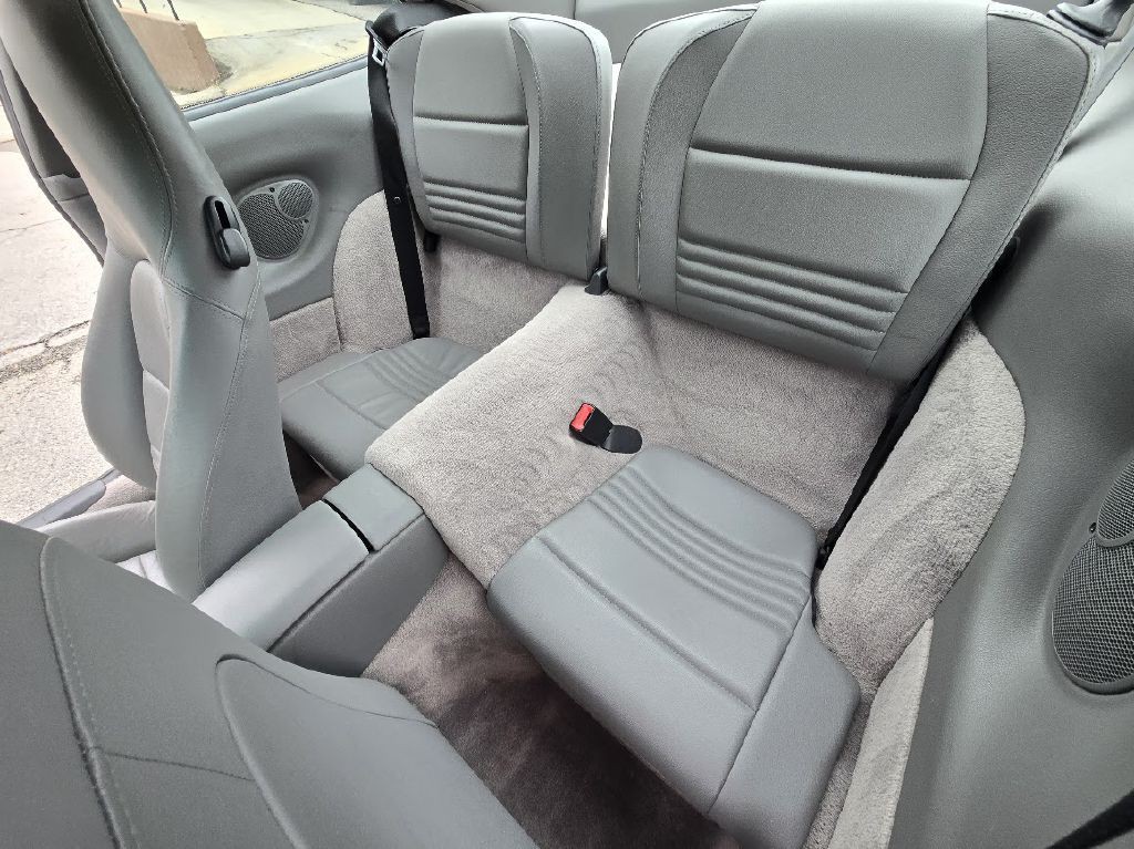 2002 Porsche 911 Image 23