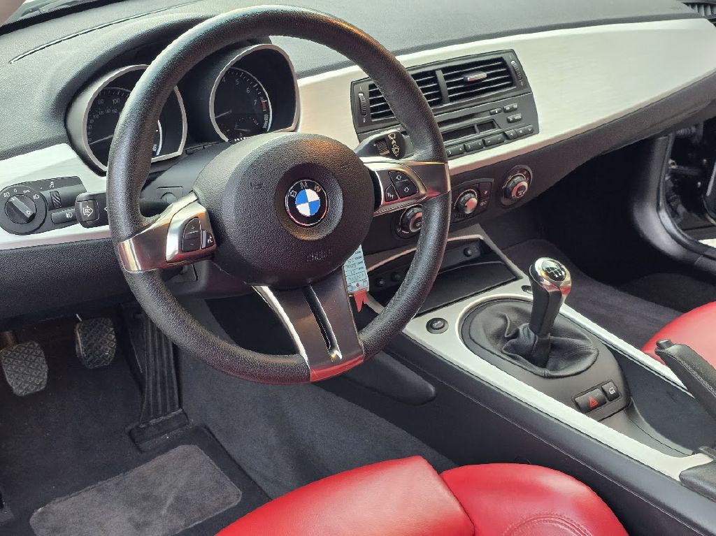 2007 BMW Z4 Image 25