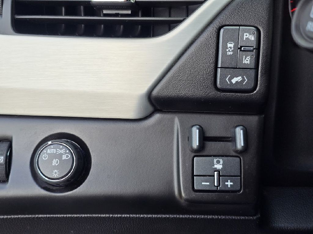 2015 GMC Yukon Image 32