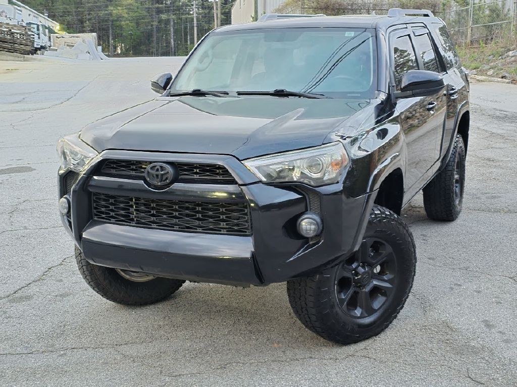 2018 Toyota 4Runner Image 2