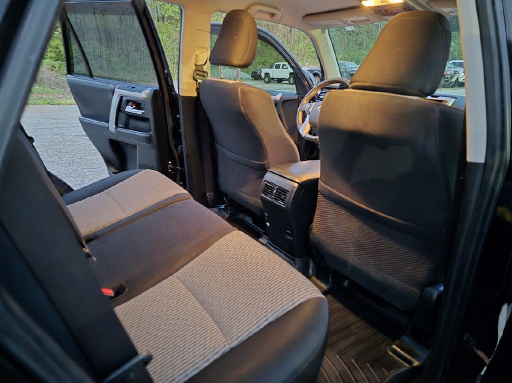 2018 Toyota 4Runner Image 12