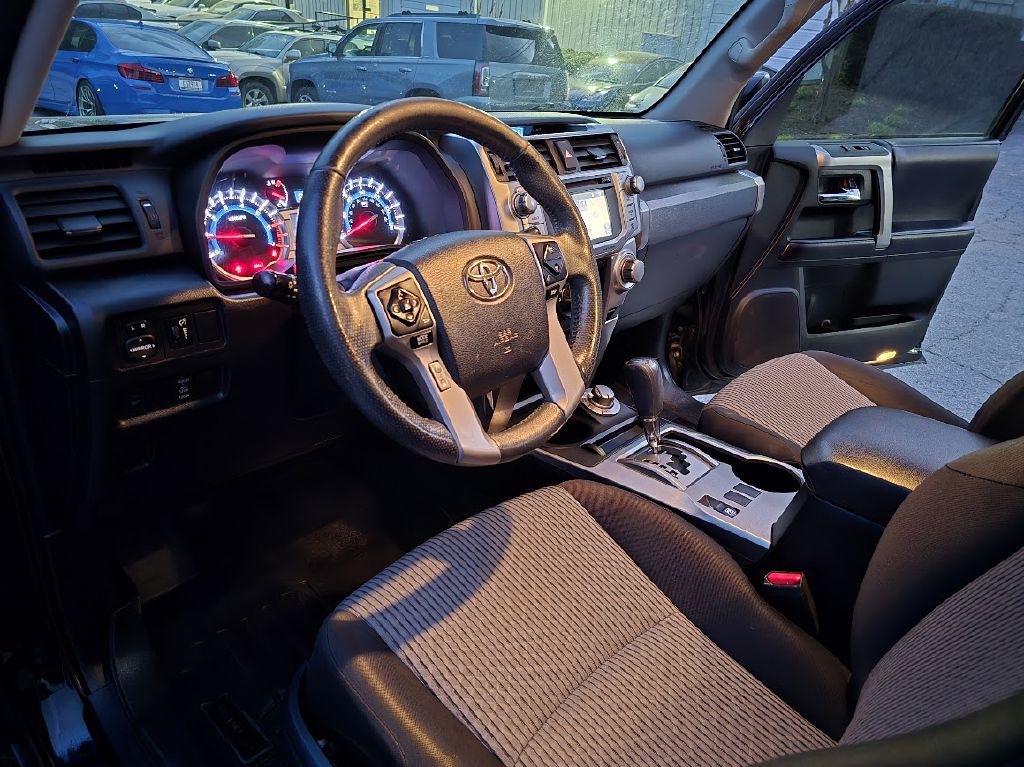 2018 Toyota 4Runner Image 14