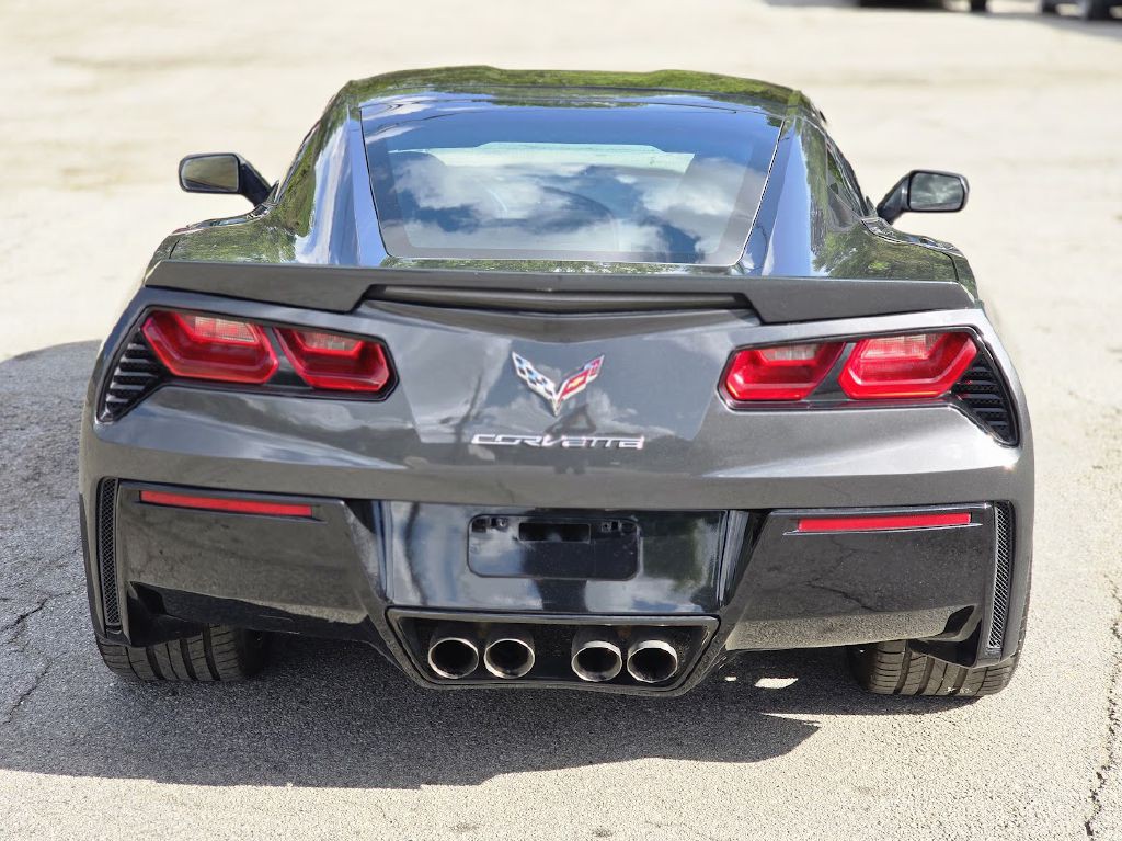 2014 Chevrolet Corvette Image 8