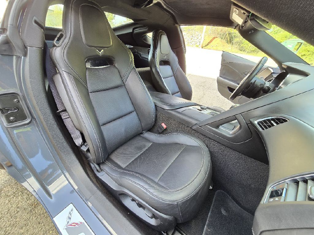 2014 Chevrolet Corvette Image 17