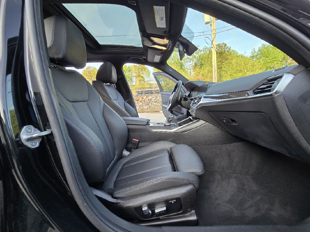 2020 BMW 3 Series Image 12