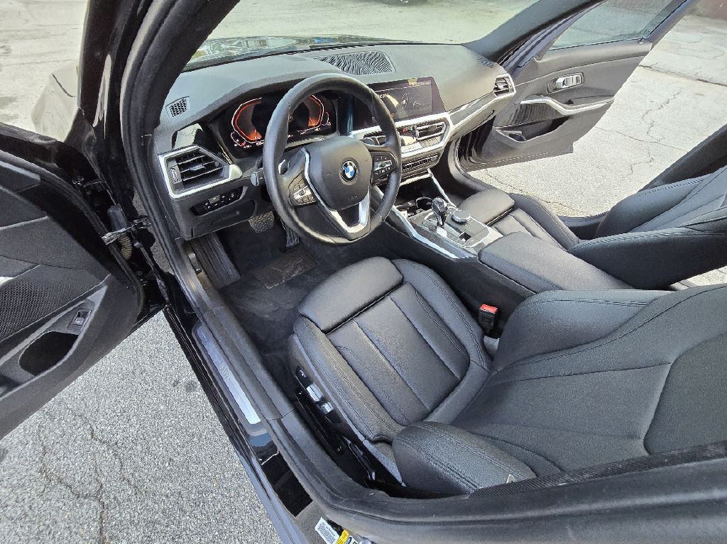 2020 BMW 3 Series Image 21