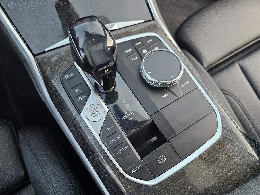 2020 BMW 3 Series Image 26