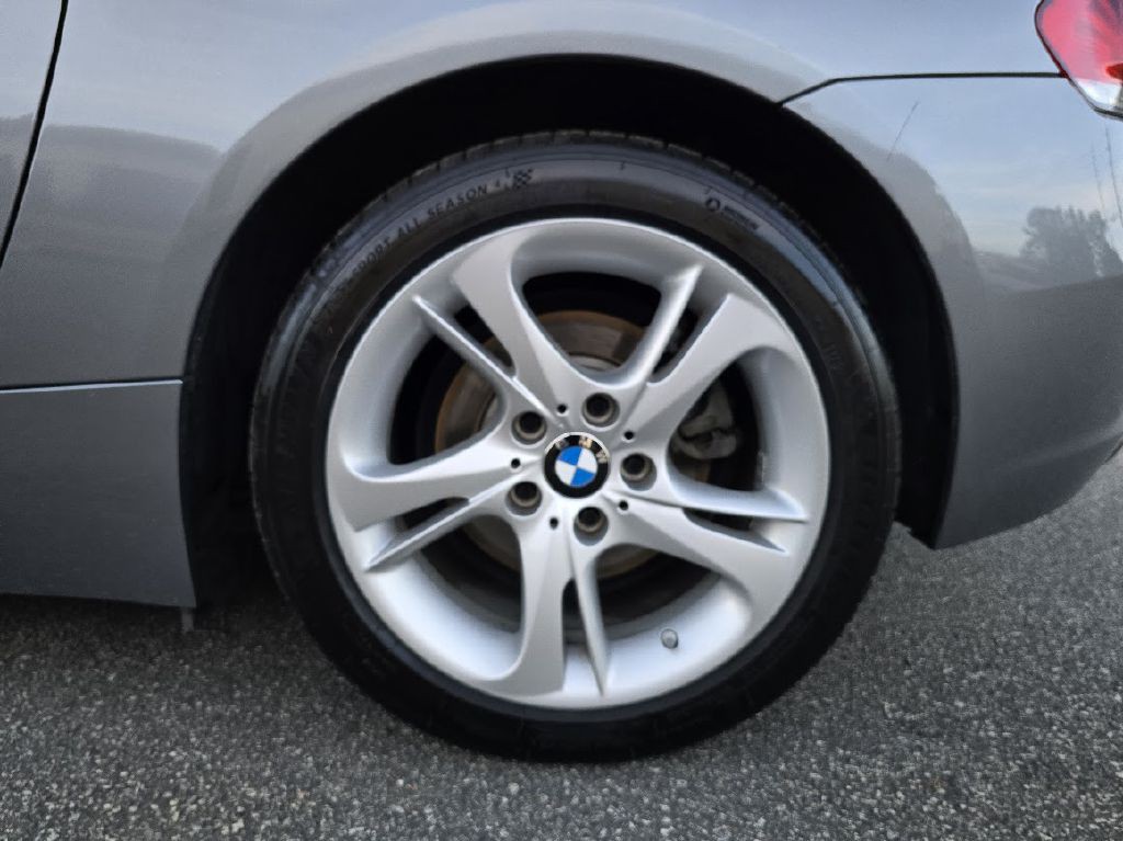 2012 BMW Z4 Image 25