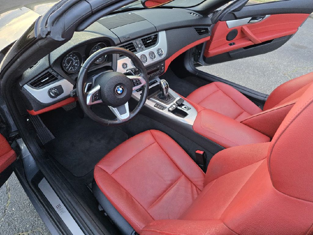 2012 BMW Z4 Image 28