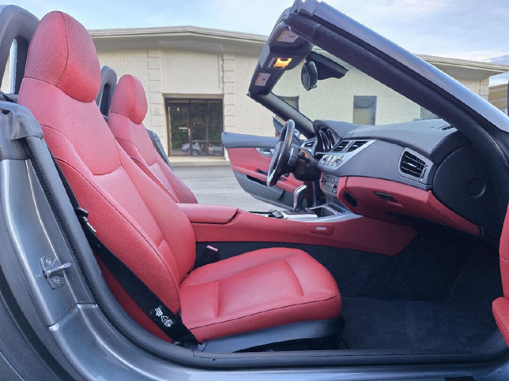 2012 BMW Z4 Image 32