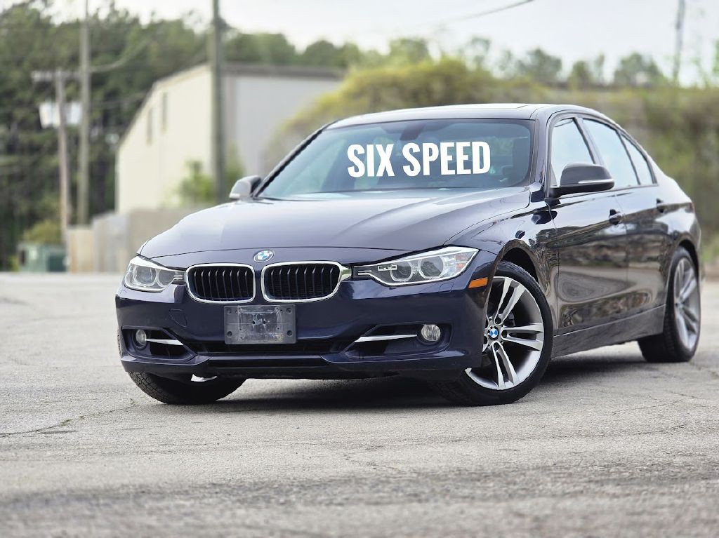 2012 BMW 3 Series Image 1